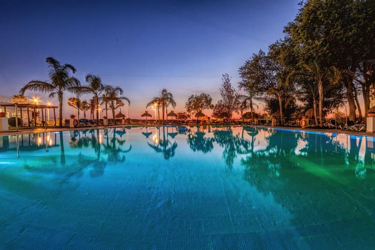 Hotel Puertobahia & SPA