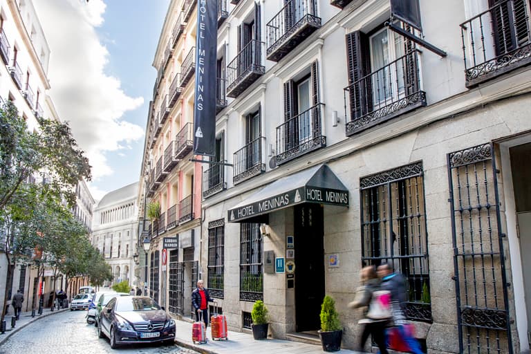 Hotel Meninas