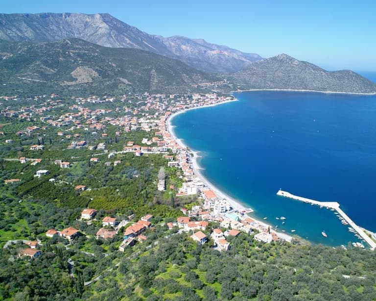 克里特岛马勒维兹, 希腊