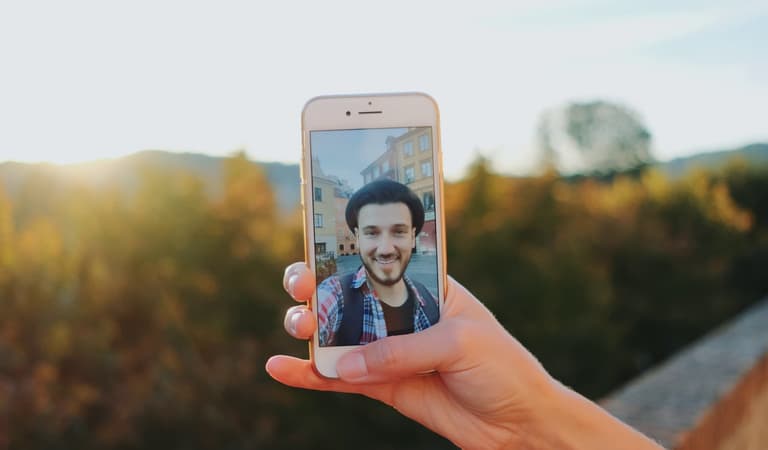 Kuva - Nopeaa neuvontaa suoraan WhatsAppissa