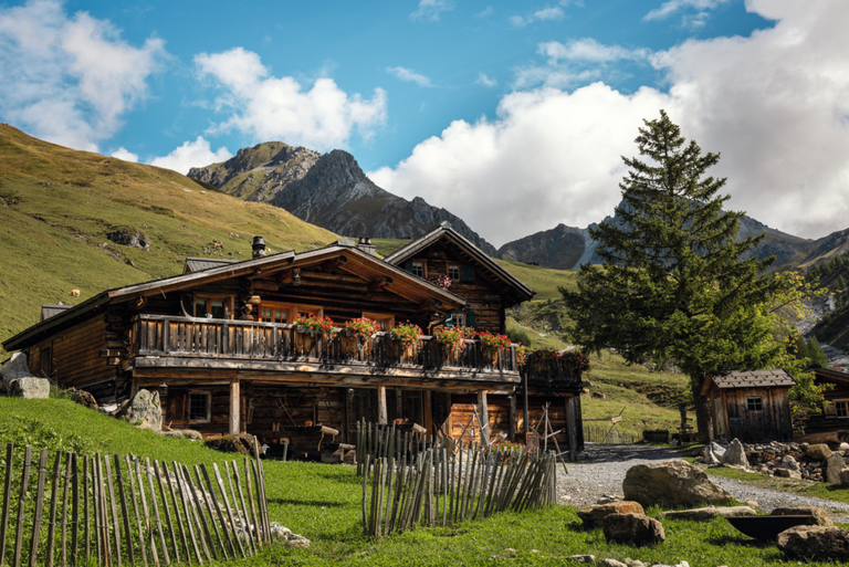 Image - Stay in a Traditional Swiss Chalet