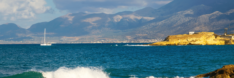 Winter Sun by the Sea: Where Summer Lasts from December to March