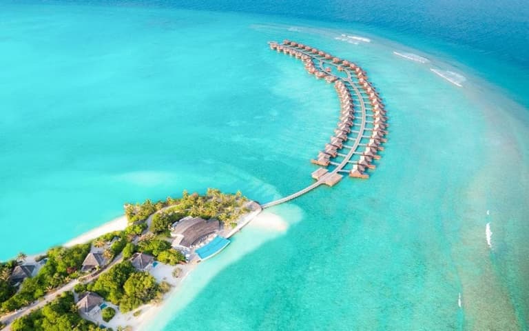 Image - Hideaway Beach Resort and Spa