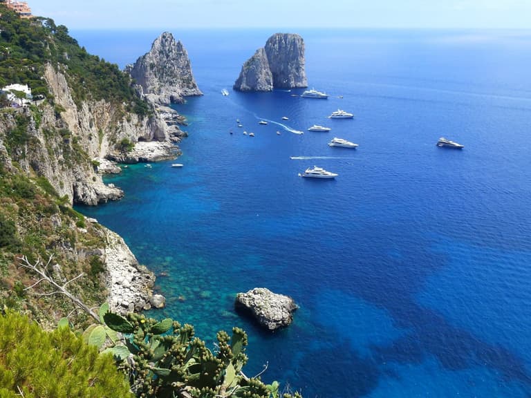 Immagine - 2 Agosto - CAPRI     € 109