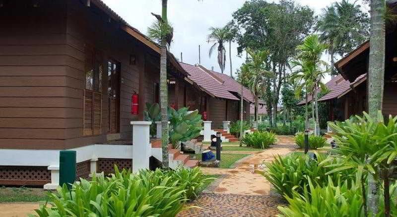 Ulek Beach Resort