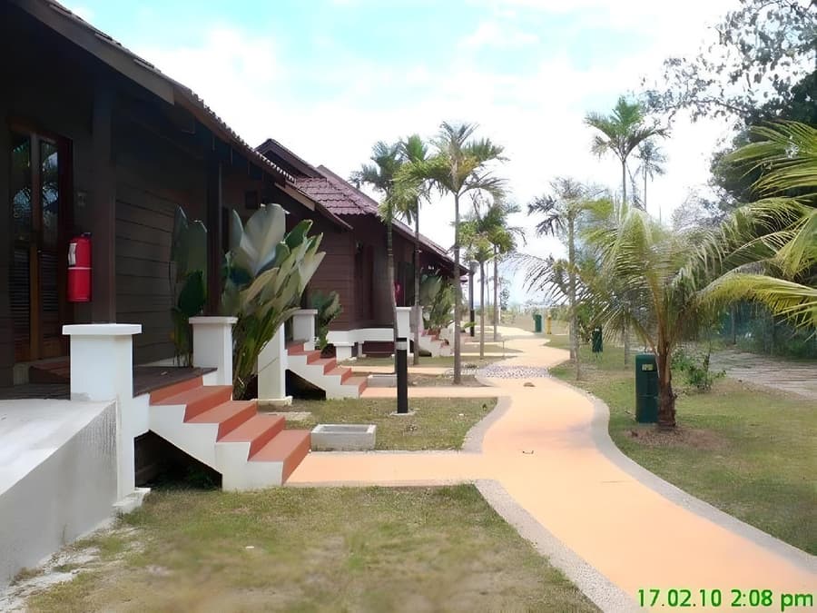 Ulek Beach Resort