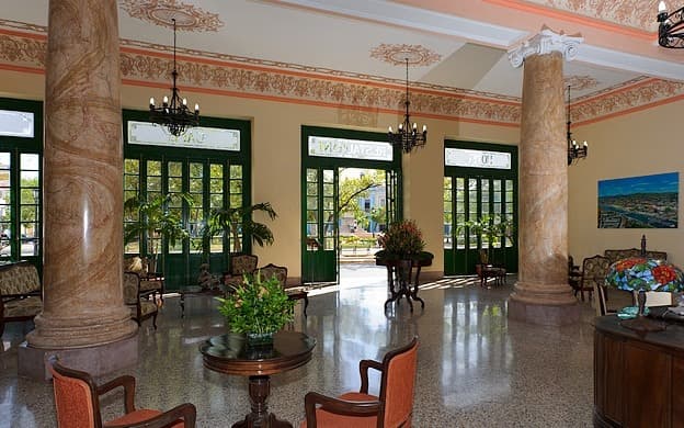 Hotel E Velasco
