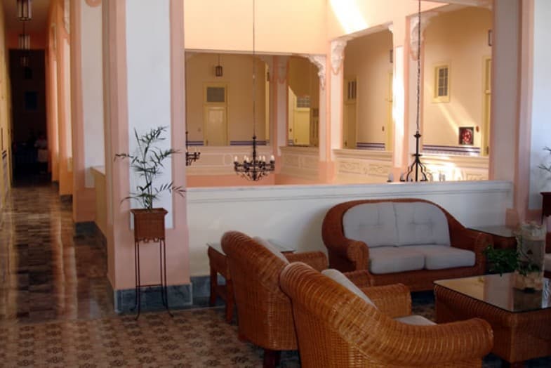 Hotel E Velasco
