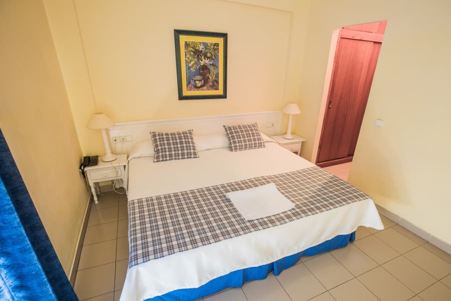 Apartamentos RF Bambi, Adults Only