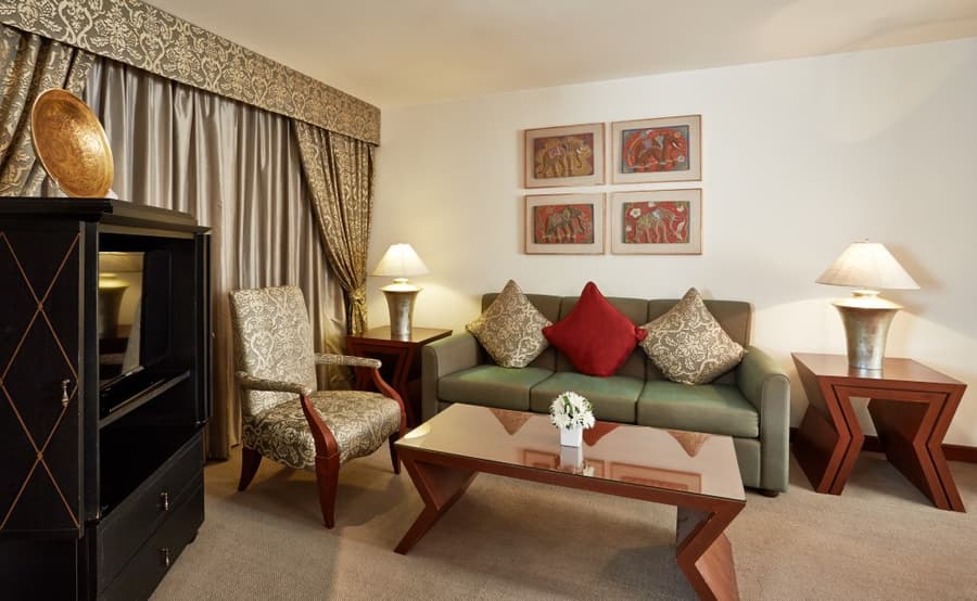 Narai Hotel