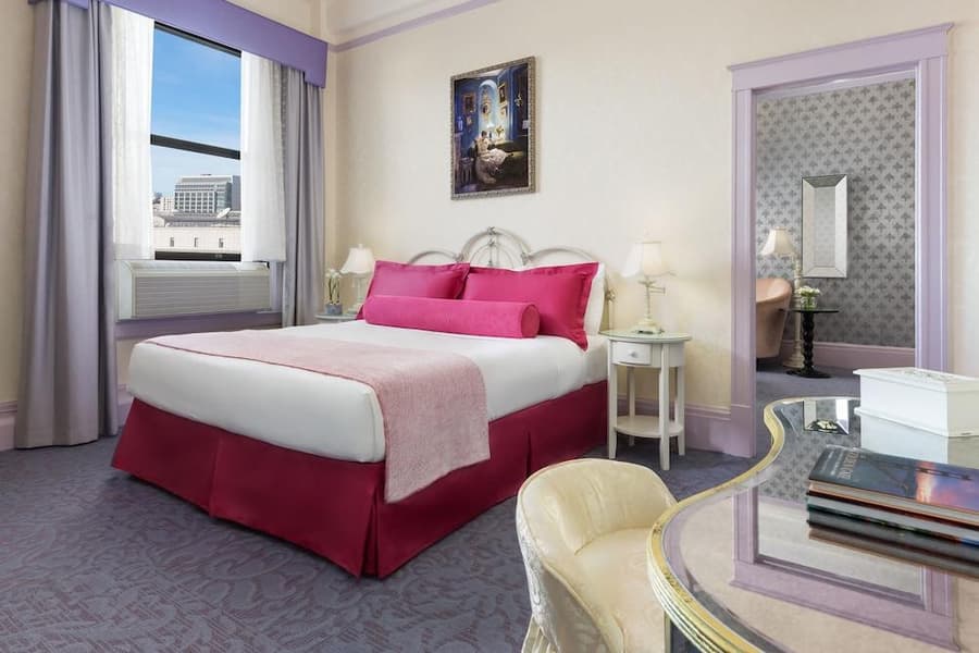 Hotel Whitcomb
