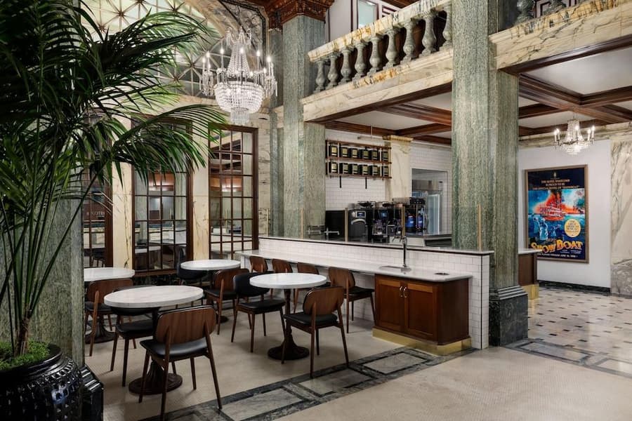 Hotel Whitcomb