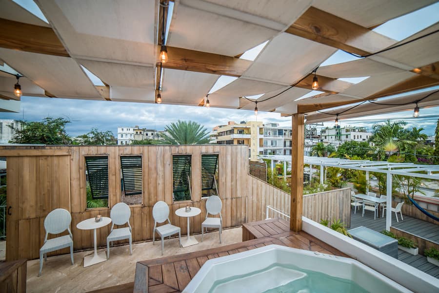 Luca Hotel