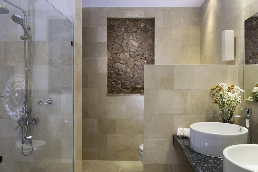 Luca Hotel