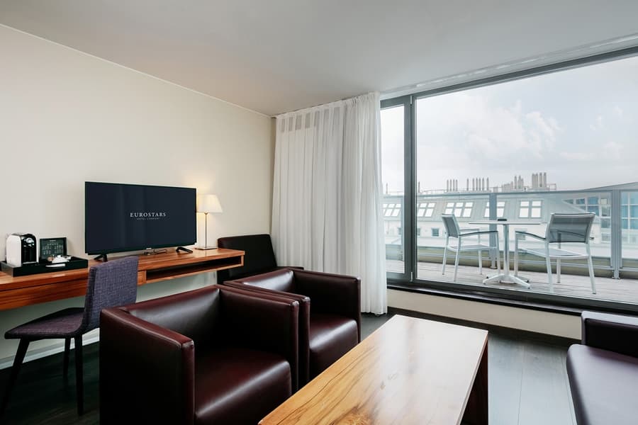 Eurostars Embassy