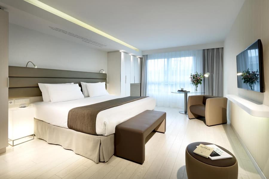 Eurostars Book Hotel