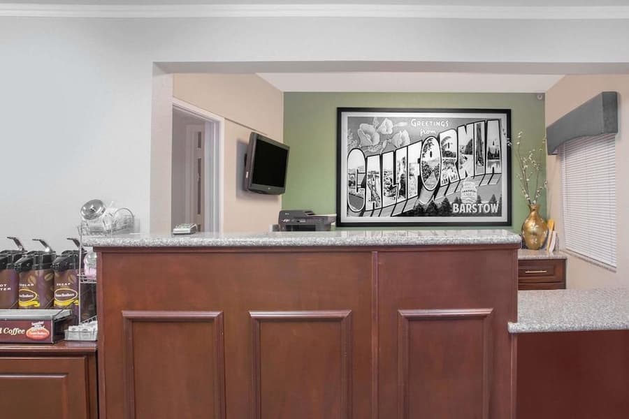 Super 8 By Wyndham Barstow