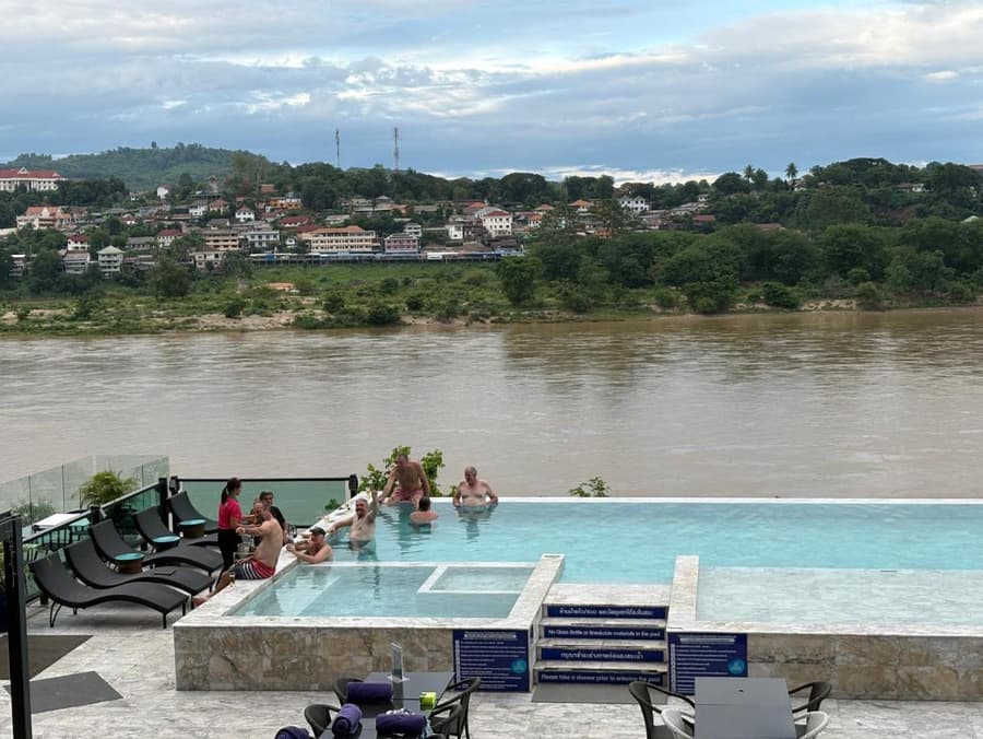 Chiangkhong Teak Garden Riverfront Hotel