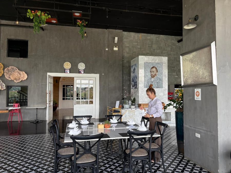 Chiangkhong Teak Garden Riverfront Hotel