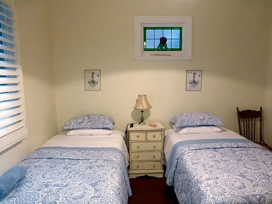Lakeside Bed & Breakfast