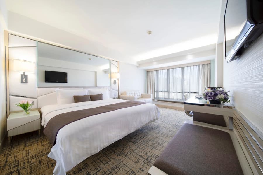 Regal Oriental Hotel