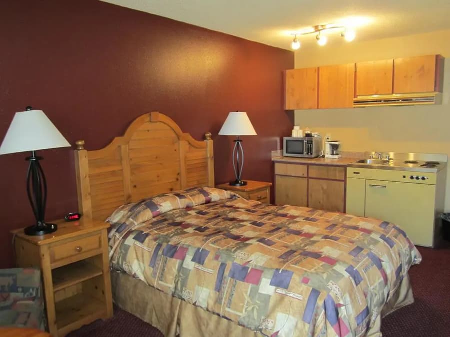 Aspen Inn & Suites