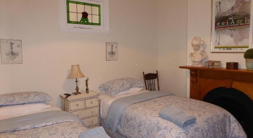 Lakeside Bed & Breakfast