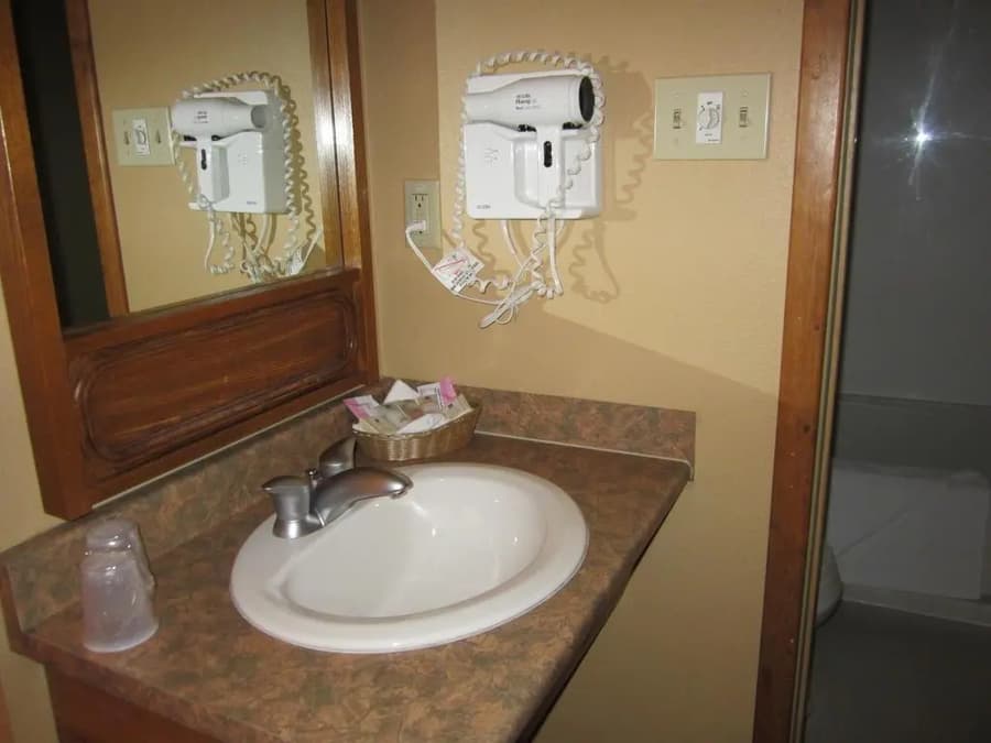 Aspen Inn & Suites