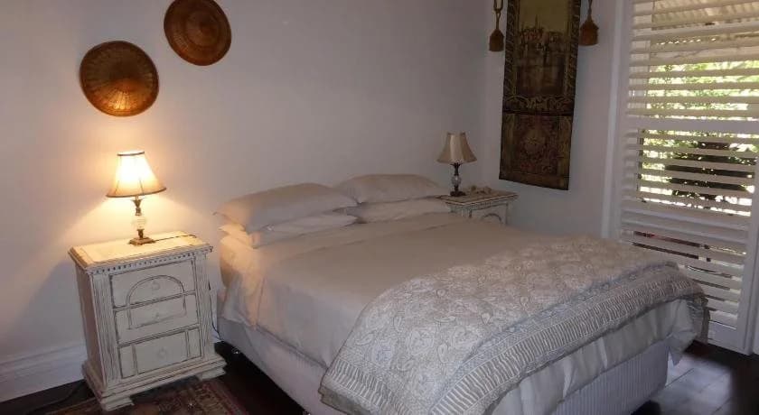 Lakeside Bed & Breakfast