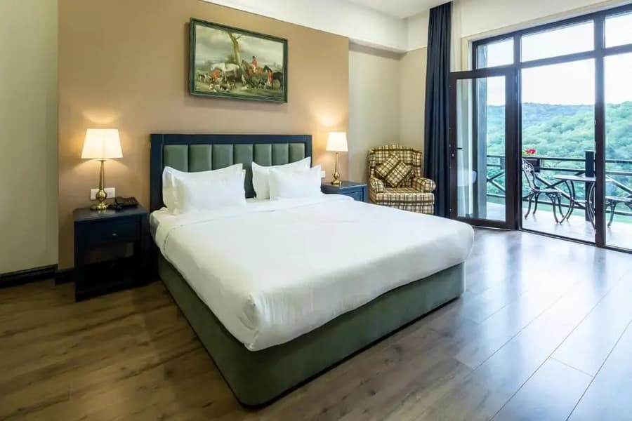 Macara Lake Park Hotel
