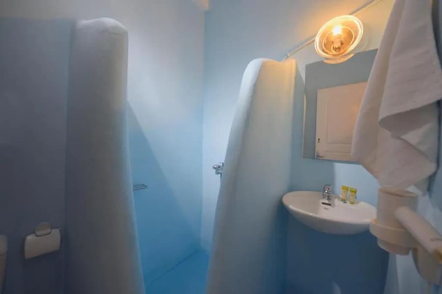 Adonis Rooms