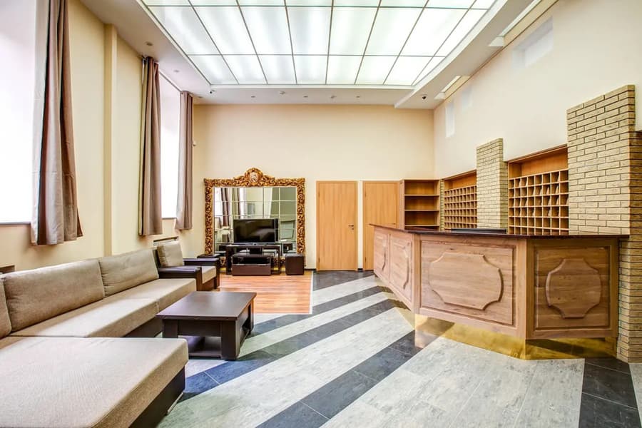 Hotel 365 na Rimskogo-Korsakova