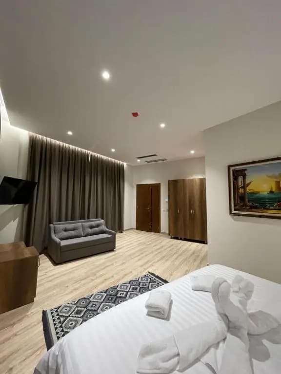 Kroi Hotel