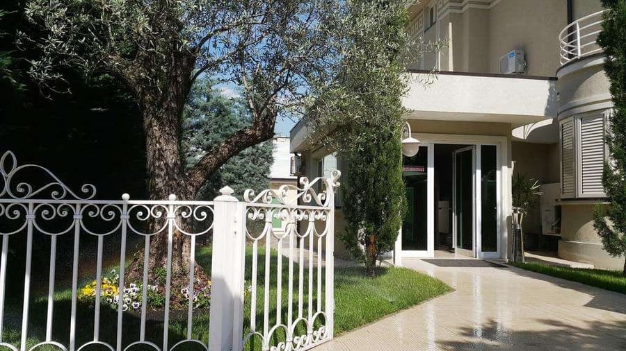 Sokrat Hotel Tirana