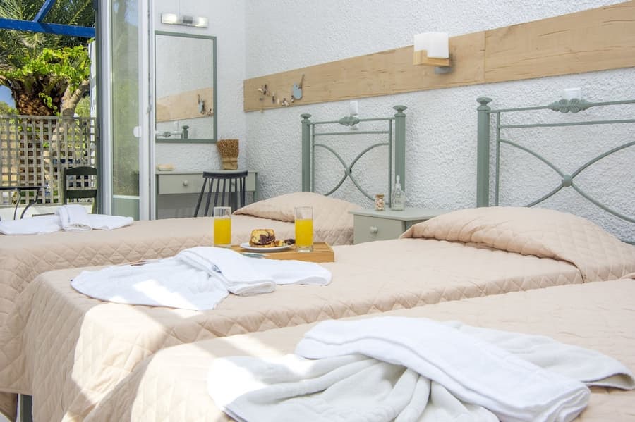 SYROS Inn