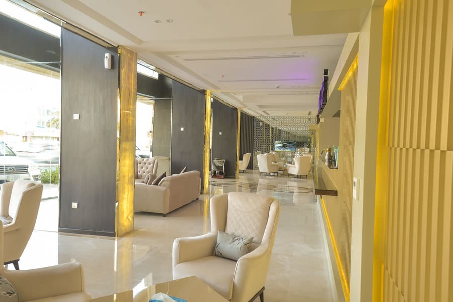 Rose White Hotel