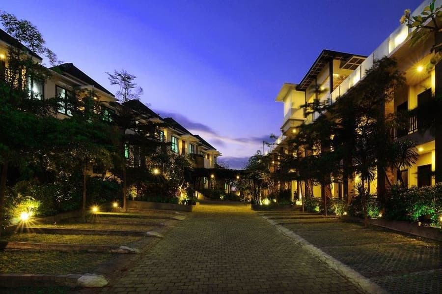 DenBukit Residence & Suite