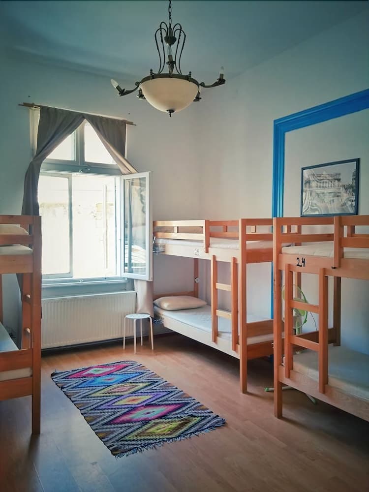 Little Bucharest Old Town Hostel
