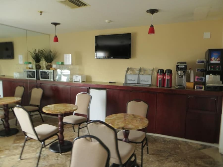 Homestyle Inn & Suites