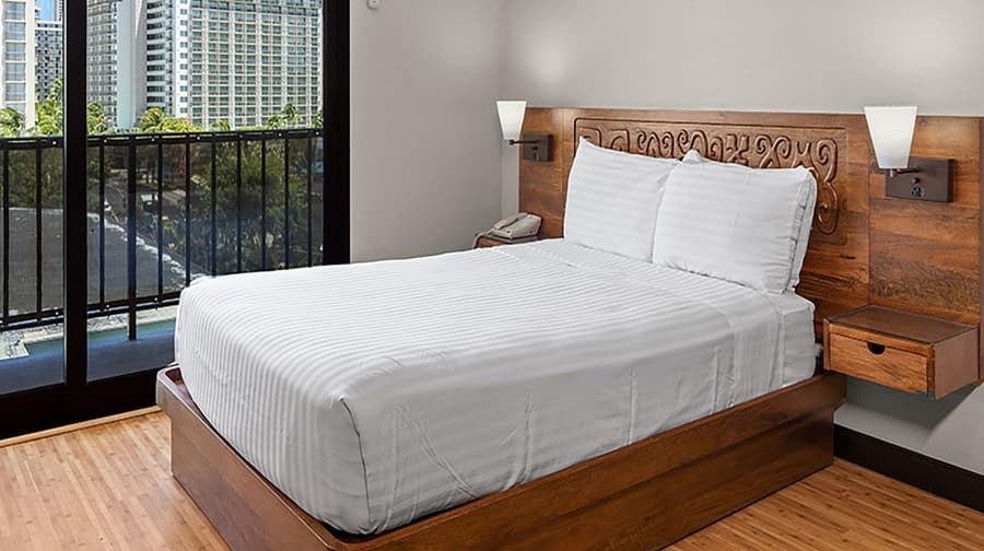 Castle Bamboo Waikīkī Hotel