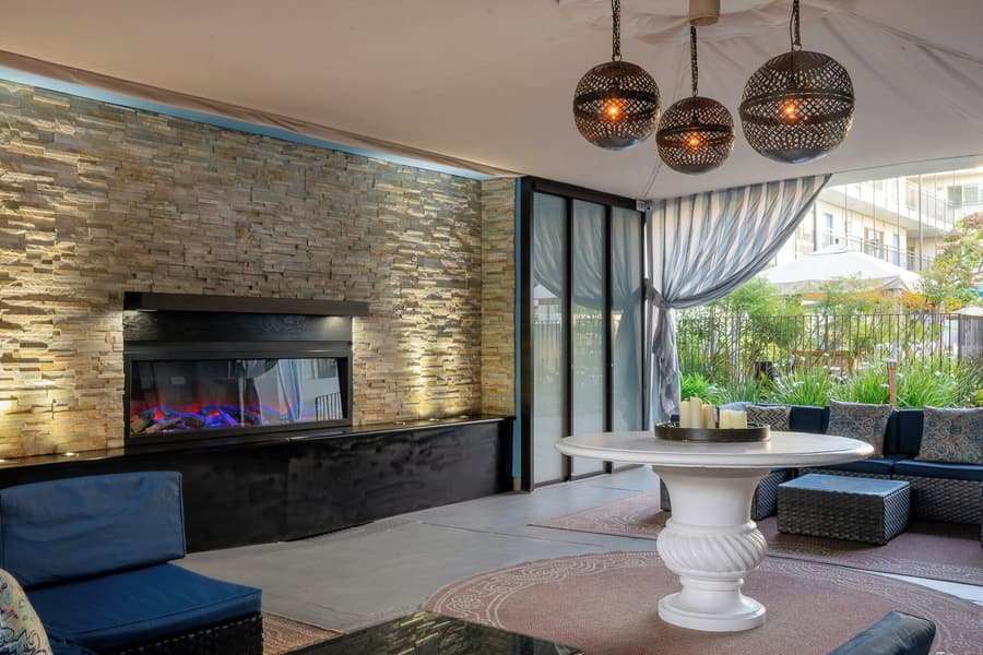 Marin Suites Hotel