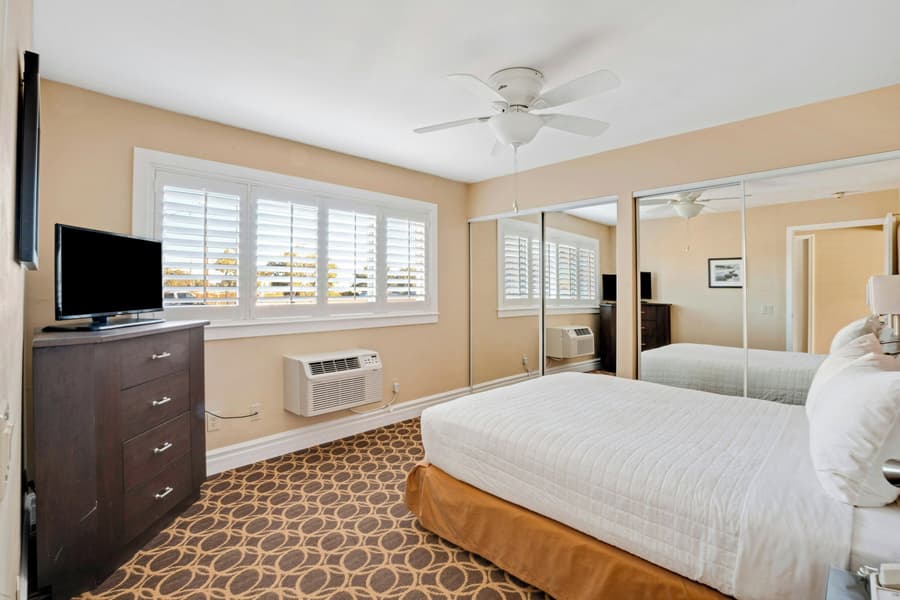 Marin Suites Hotel
