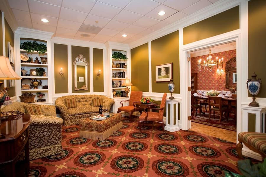 Hotel Roanoke & Conference Ctr, Curio Collection by Hilton 
