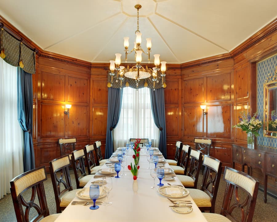 Hotel Roanoke & Conference Ctr, Curio Collection by Hilton 