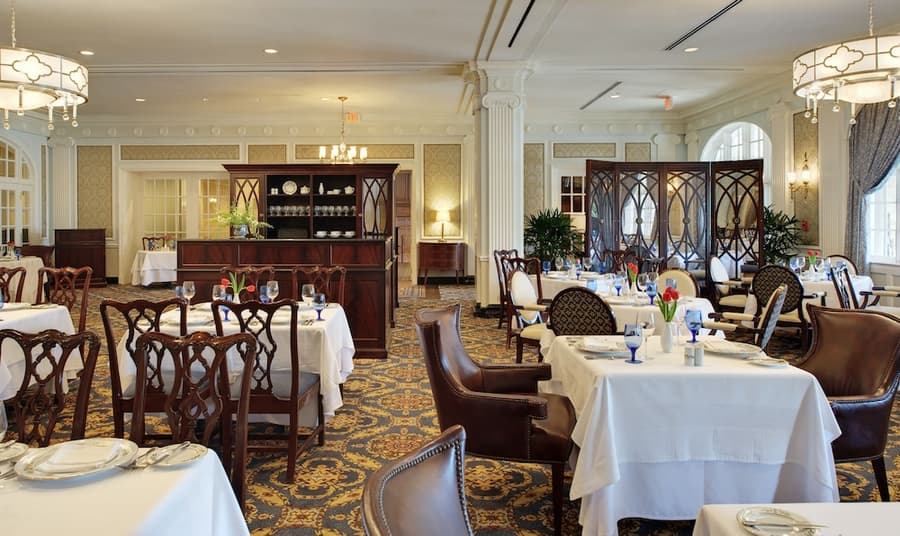 Hotel Roanoke & Conference Ctr, Curio Collection by Hilton 