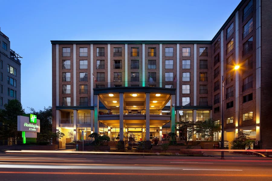 Holiday Inn & Suites Vancouver Downtown by IHG