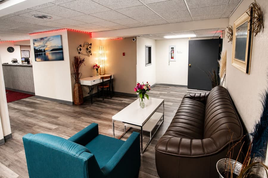 Econo Lodge Duluth near Miller Hill Mall