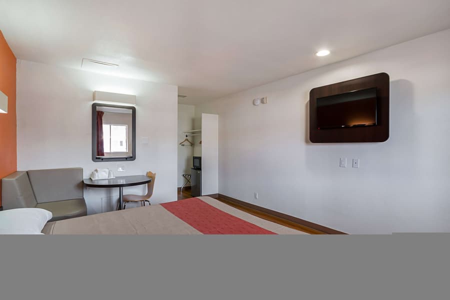 Motel 6 El Paso, TX - Airport - Fort Bliss