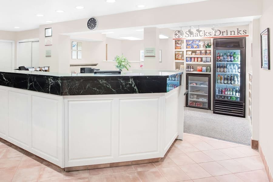 Hawthorn Extended Stay by Wyndham Green Bay