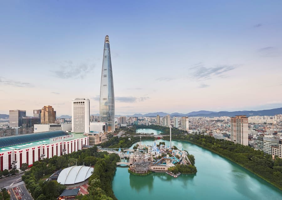Lotte Hotel World